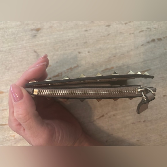 Pink Valentino Rockstud Wallet - Picture 9 of 9